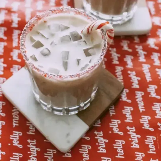 3+Festive+Low-Carb+Holiday+Cocktails-1920w 3FestiveLow CarbHolidayCocktails 1920w