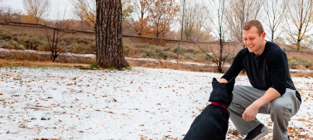 Hero-Banner_Podder-BrandonBiggs_Outdoor-with-Dog_Single_2000x896_0-1920w