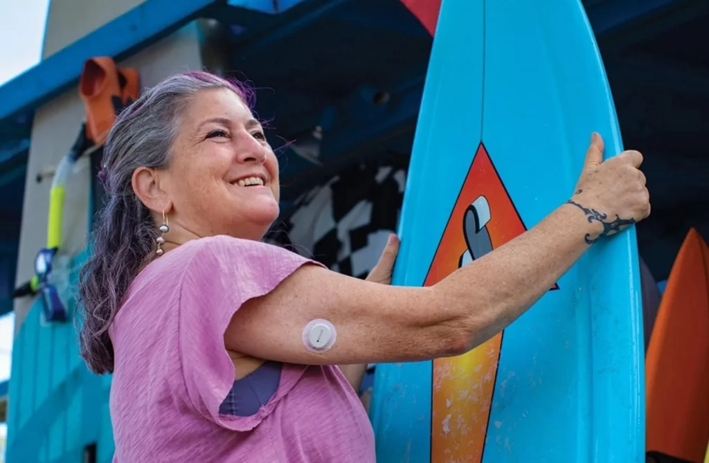 en-us-warrior-g7-woman-looking-surfboards5-a6430efb-1920w en us warrior g7 woman looking surfboards5 a6430efb 1920w