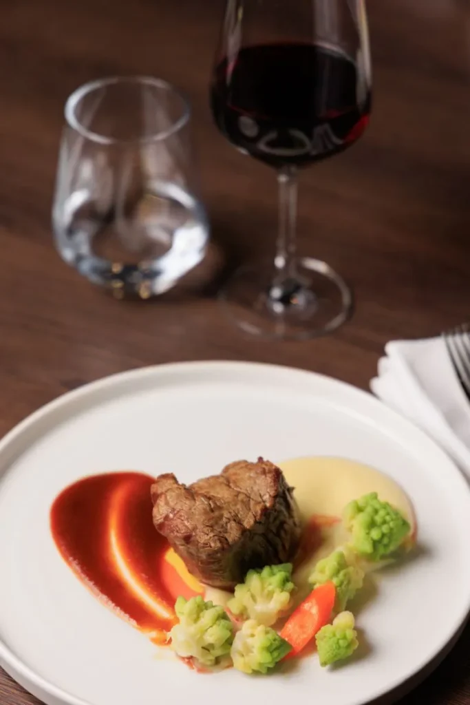 steak-and-vegetables-istock-1457800710-1920w steak and vegetables istock 1457800710 1920w